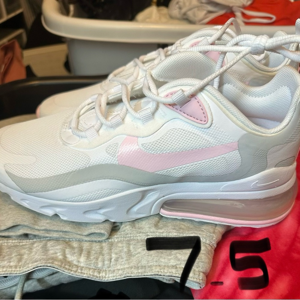 Nike Women's White and Pink Air Sneakers